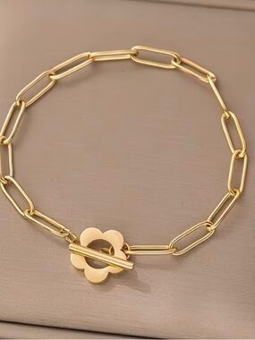 Gold Flower Toggle Link Necklace - Women Jewelry